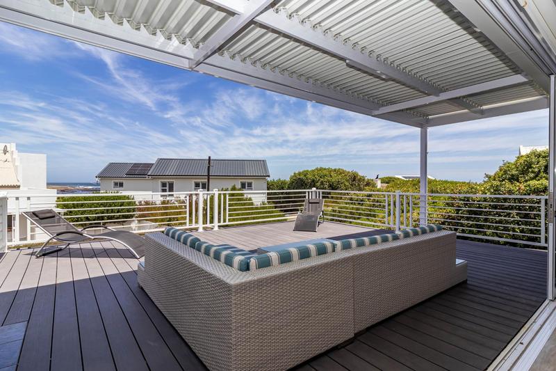 4 Bedroom Property for Sale in Sandbaai Western Cape